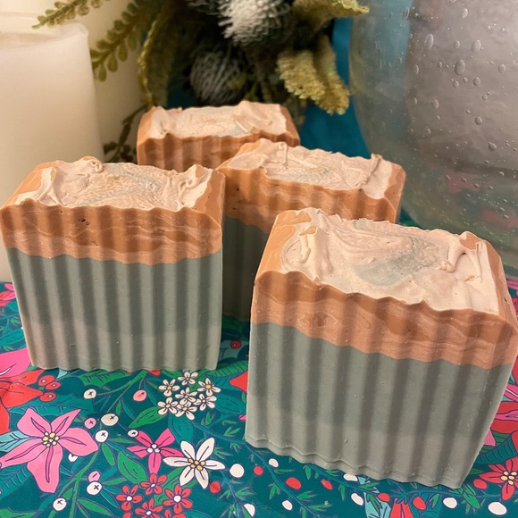 Cold Process Soaps and Bath Bombs - Picture 6 of 16